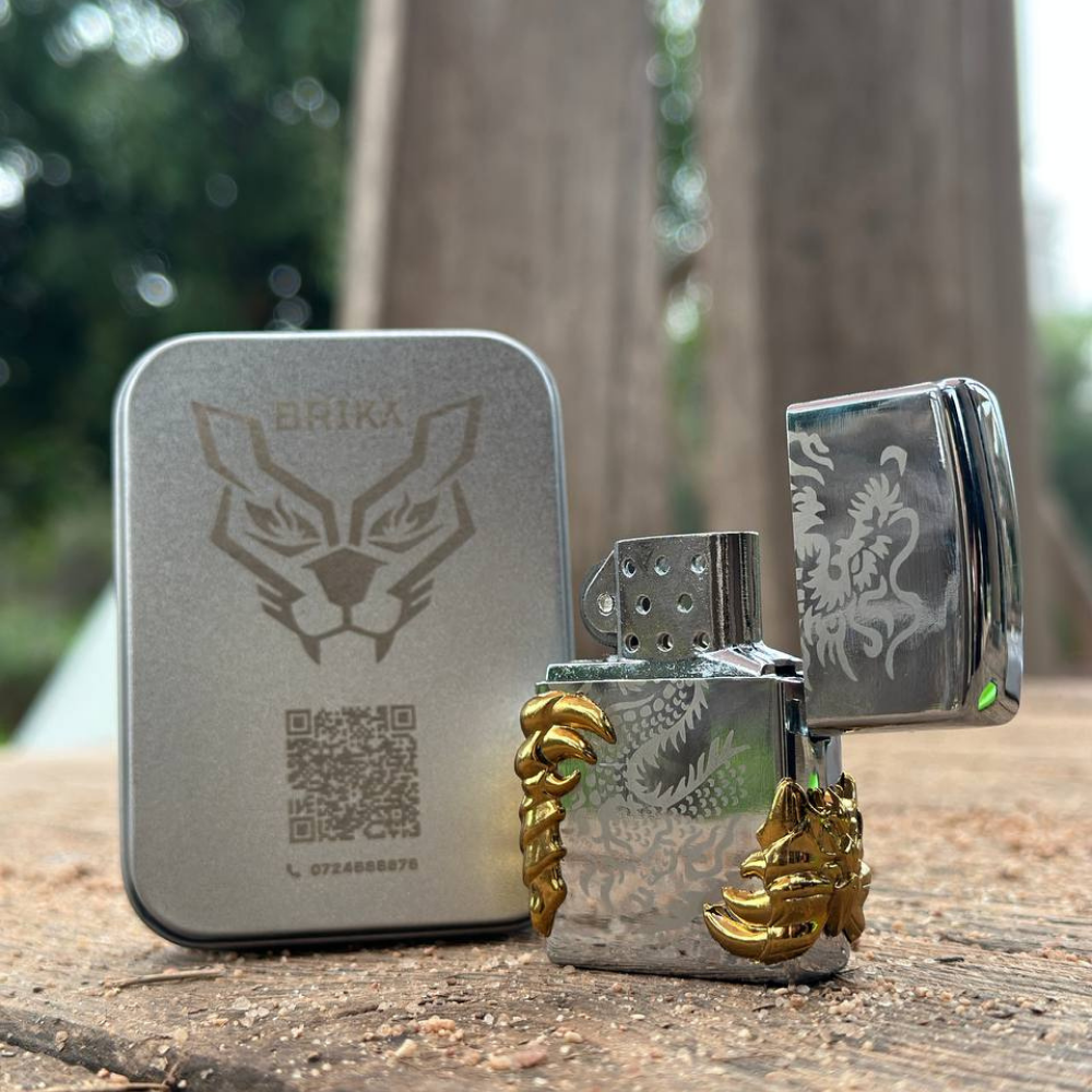 BRIKA – Silver Claw