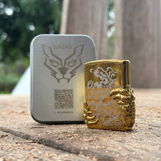 BRIKA – Golden Claw